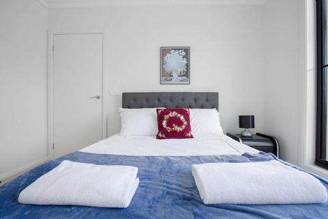 Captivating Large 4BR@Narre Warren - Hervey Bay Accommodation 0