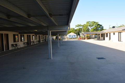 Carmila Sands Motel - Hervey Bay Accommodation 2