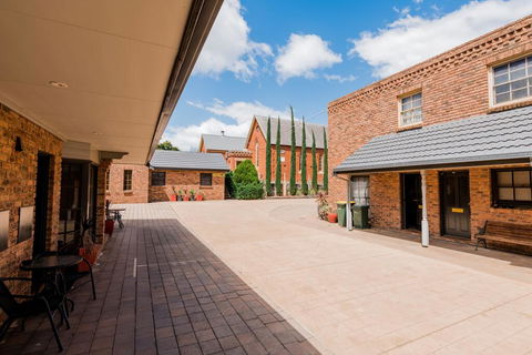 Castlemaine Colonial Motel - Hervey Bay Accommodation 3