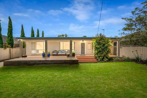 Casual Beachin It Family Getaway- With Bungalow On Beachfront - Hervey Bay Accommodation 0