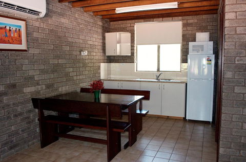 Caves Road Chalets - Hervey Bay Accommodation 2