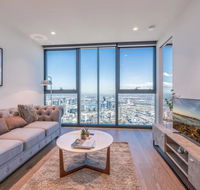 CBD Spectacular View 2 Bedroom Apt Victoria One