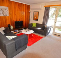 Cedar Holiday Units - Apartment 4 - Hervey Bay Accommodation