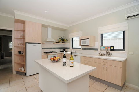 Ceespray On Owen - Hervey Bay Accommodation 1