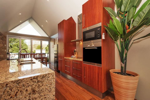 Centenary Peaks - Hervey Bay Accommodation 1