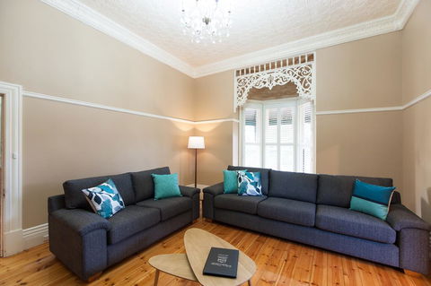 Central Charm - Hervey Bay Accommodation 3