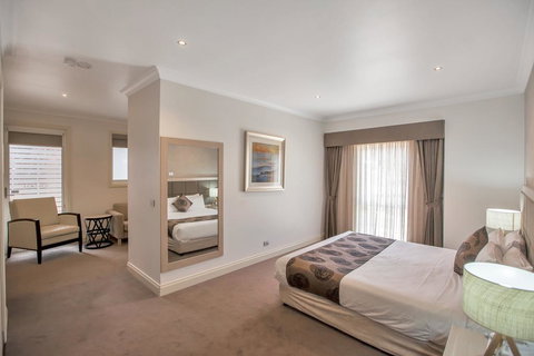 Century Inn - Hervey Bay Accommodation 3