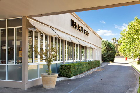 Century Inn - Hervey Bay Accommodation 1