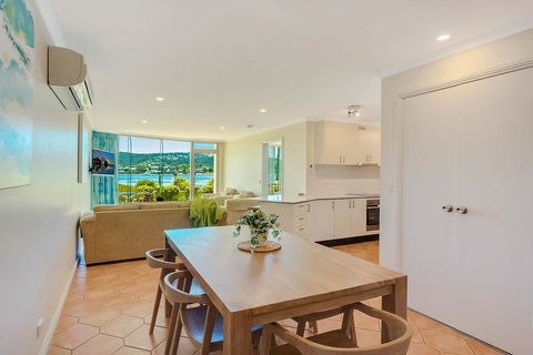 Cetacea Luxury Apartments - Tourism Hervey Bay 1