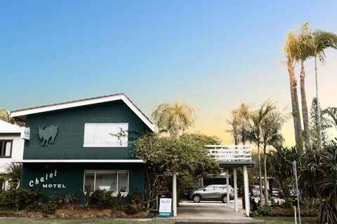 Chalet Motel Brunswick Heads - Hervey Bay Accommodation 0