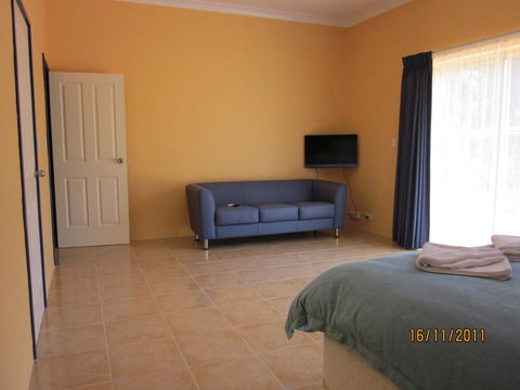Chalets On Stoneville - Tourism Hervey Bay 1