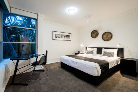 Chancellor Lakeside Apartments - Hervey Bay Accommodation 1