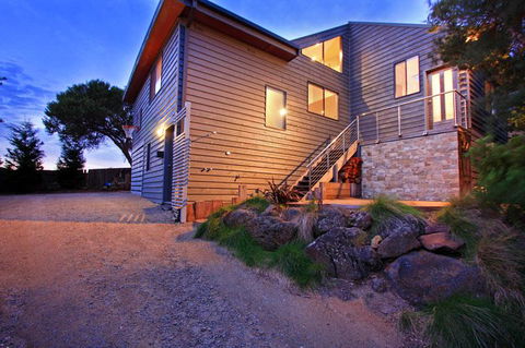 Charltom Hills - Tourism Hervey Bay 2