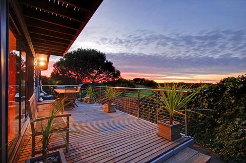 Charltom Hills - Tourism Hervey Bay 0
