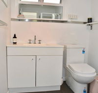Charming 1 Bedroom Apartment in Leafy Green Hawthorn - Tourism Hervey Bay