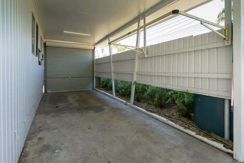 Charming Beach House - Hervey Bay Accommodation 1