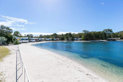 Charming Island Escape Gold Coast - Hervey Bay Accommodation 1