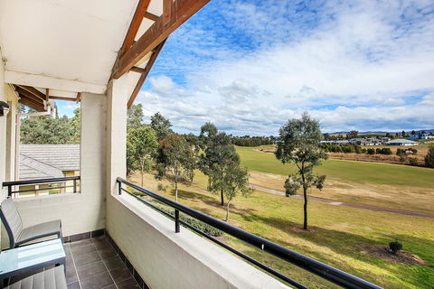 Chateau Shiraz - Tourism Hervey Bay 0