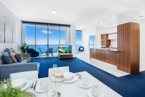 Chevron Renaissance Apartments And Sub Penthouses - We Accommodate - Tourism Hervey Bay 1