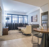 Chic  comfy 1 Bed home Silkari Suite Chdatswood - Hervey Bay Accommodation