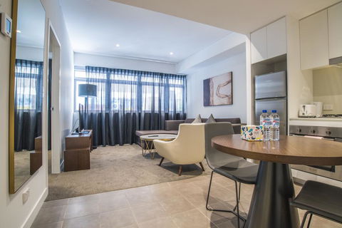 Chic & Comfy! 1 Bed Home @Silkari Suite Chdatswood - Tourism Hervey Bay 0