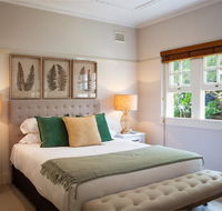 Chic Apartment with Sun Lounge Near Manly Beach - Hervey Bay Accommodation