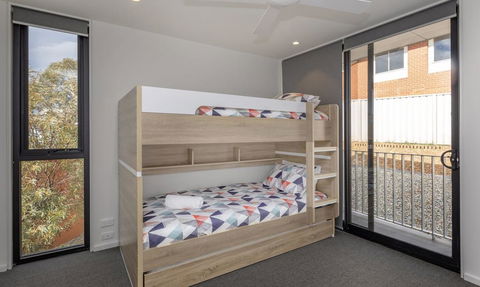 Chilam 'C' - Amazing Views With Modern Style - Tourism Hervey Bay 2
