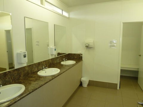 Chinchilla Tourist Park - Tourism Hervey Bay 2