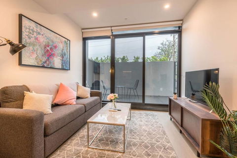 Chloe Serviced Apartment 1 Bedroom Family - Hervey Bay Accommodation 1