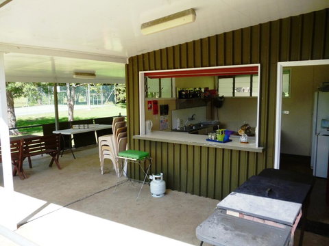 Christmas Creek CafÃ© & Cabins - Tourism Hervey Bay 1