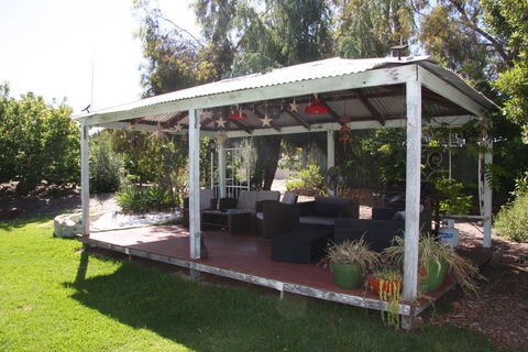 Chuditch Holiday Home Dwellingup - Great Central Location - Hervey Bay Accommodation 0