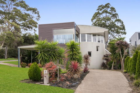 Chunar Lodge - Hervey Bay Accommodation 0
