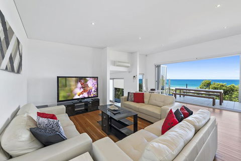 Cinque Terre Beach House - Tourism Hervey Bay 0
