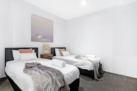 Circle Private Residences - Tourism Hervey Bay 1