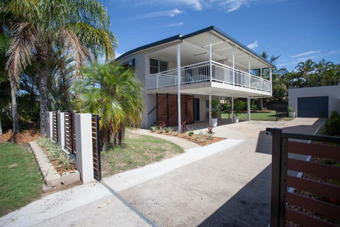 City Beach Holiday House - Hervey Bay Accommodation 0