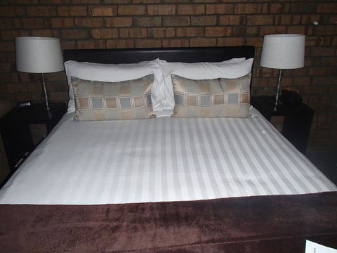 City Colonial Motor Inn - Hervey Bay Accommodation 2