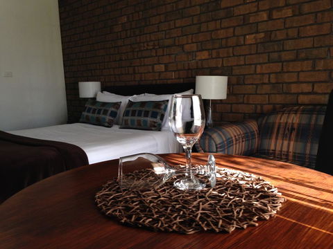 City Colonial Motor Inn - Hervey Bay Accommodation 0