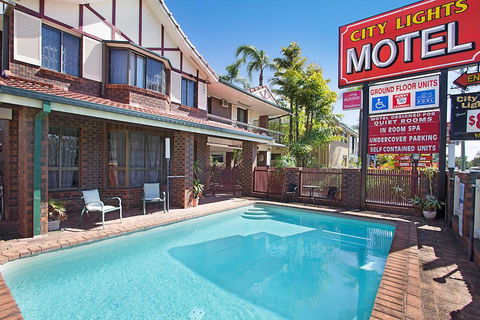 City Lights Motel - Hervey Bay Accommodation 1