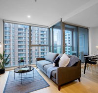 City LivingBest Location With 2 Beds In Melbourne