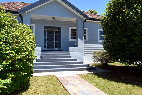 Clanwilliam - Tourism Hervey Bay 0