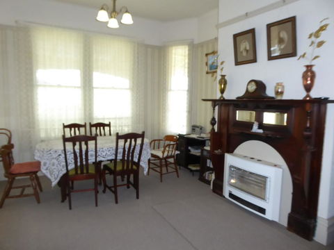 Claremont Farmhouse - Hervey Bay Accommodation 2