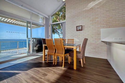 Classic View, 2/49 Victoria Parade - Tourism Hervey Bay 2