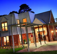 Cleveland Winery - Hervey Bay Accommodation