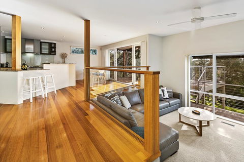 Cloud Nine - Tourism Hervey Bay 1