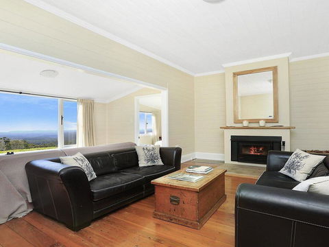 Cloudhill - Magnificent Rural Views To Sydney - Hervey Bay Accommodation 3