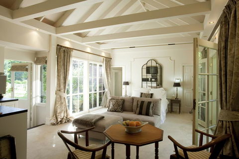 Clubbe Cottage - Tourism Hervey Bay 0