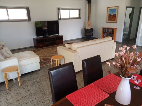 Coast & Country - Hervey Bay Accommodation 2