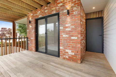 COASTAL BEAUTY ON BRUCE - Hervey Bay Accommodation 1