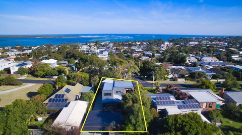 COASTAL BEAUTY ON BRUCE - Hervey Bay Accommodation 2