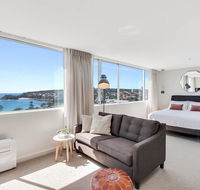 Coastal chic designer apartment - Hervey Bay Accommodation